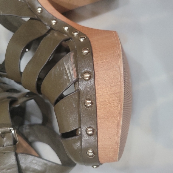 Leather Nine West Cage Chunky Heel Sandals Sz 10 Army Green Fisherman Clogs - Picture 4 of 12